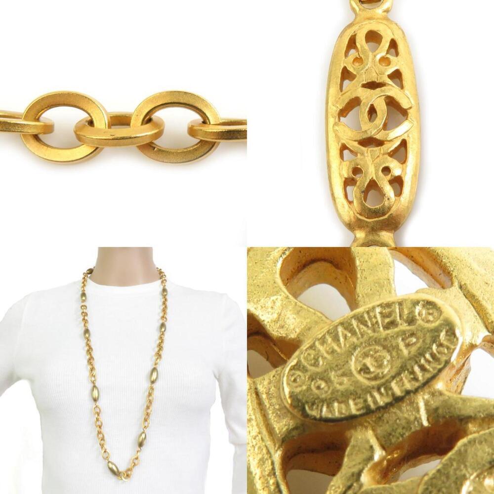 CHANEL Gold Pearl Logo Necklace - Picture 5 of 5